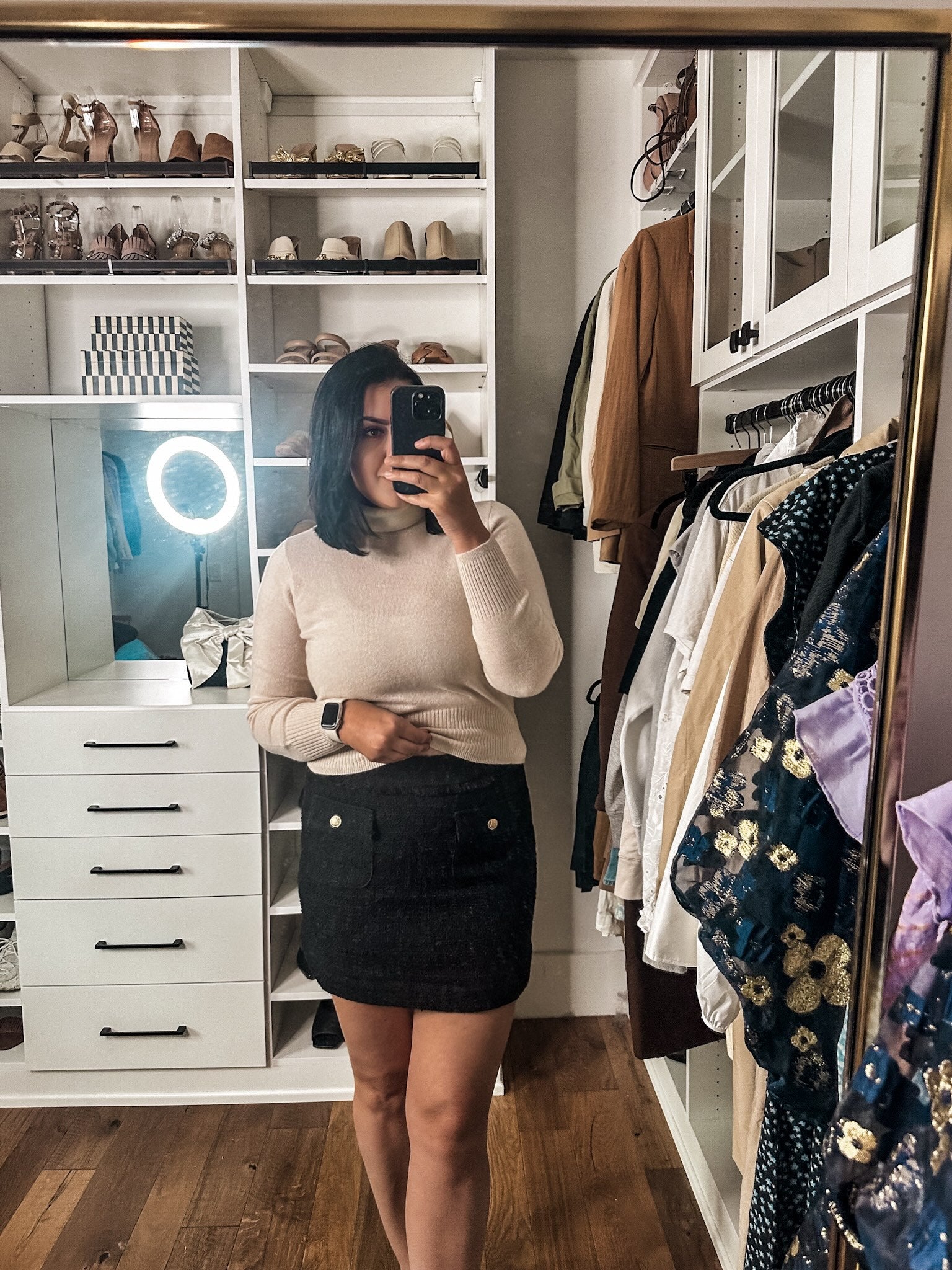 Patch-pocket mini skirt in tweed