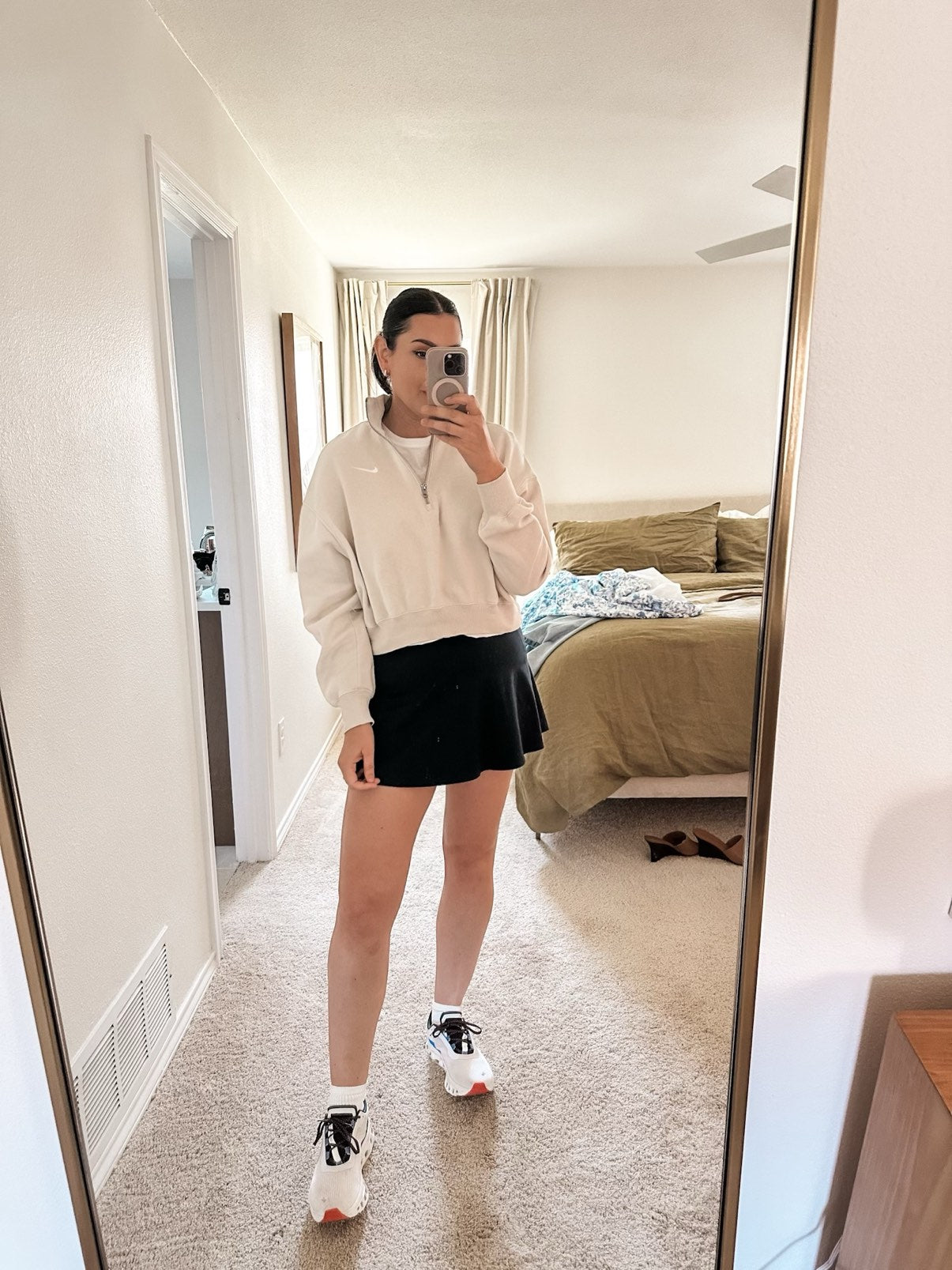 Half Zipped Cropped Sweatshirt